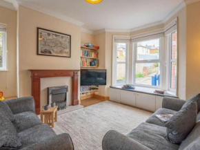 Cooper Cottage - 3 bedroom seaside house